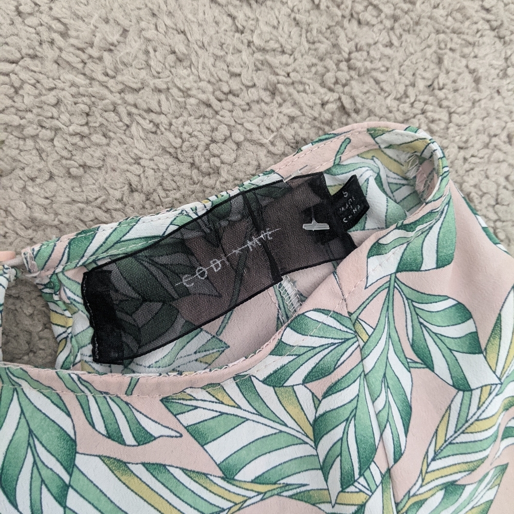 3/$30 CODEXMODE Nordstrom Pink Palm Leaf Blouse - Picture 6 of 7